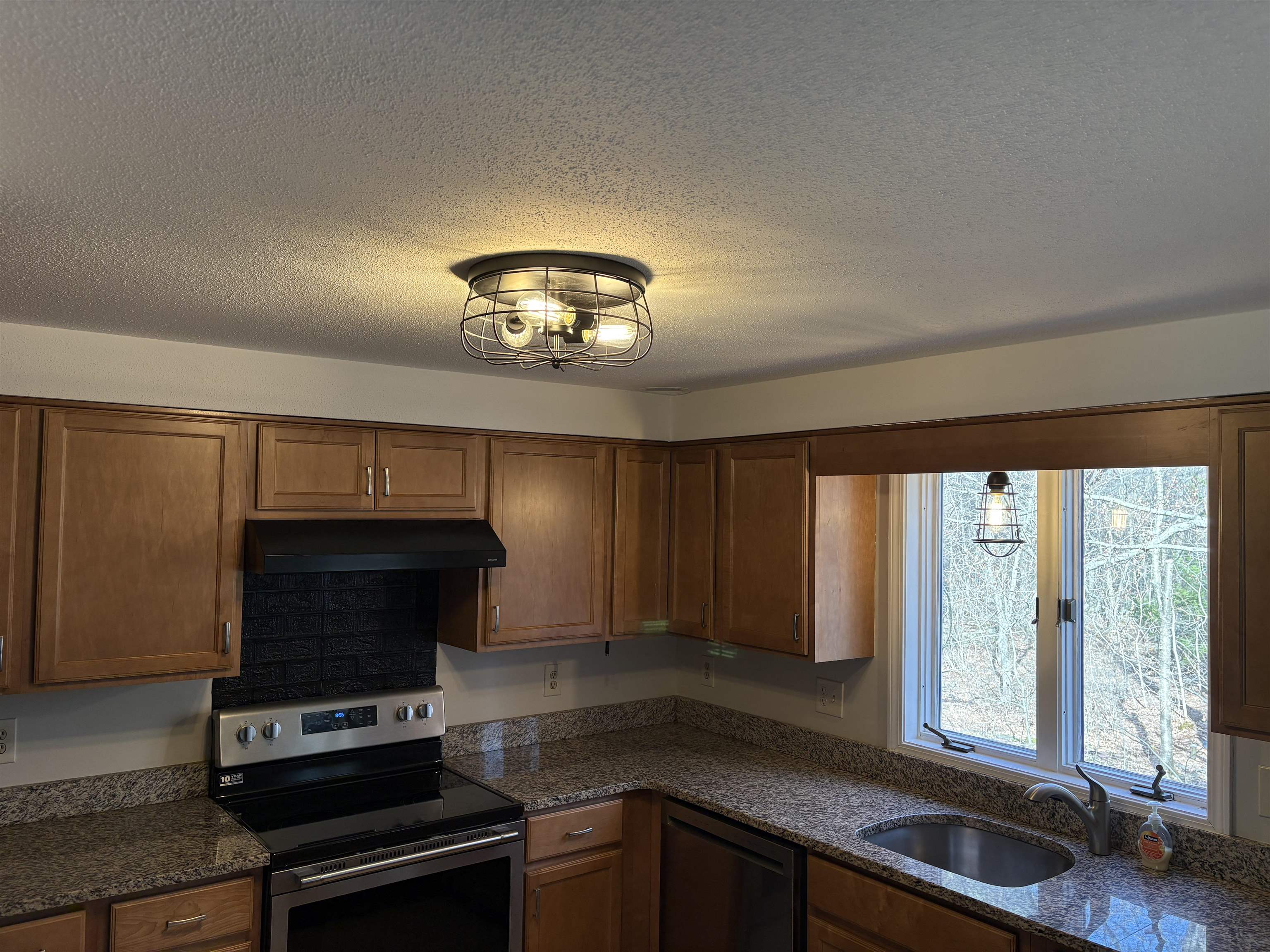15 Bonnie Lane, Unit R Derry, NH 03038 - Photo 4 of 29