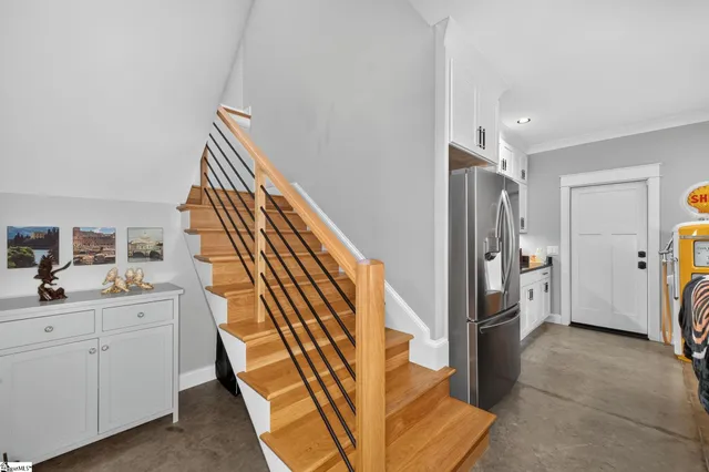 $990,000 | 709 Keowee Bay Circle, Salem, SC 29676