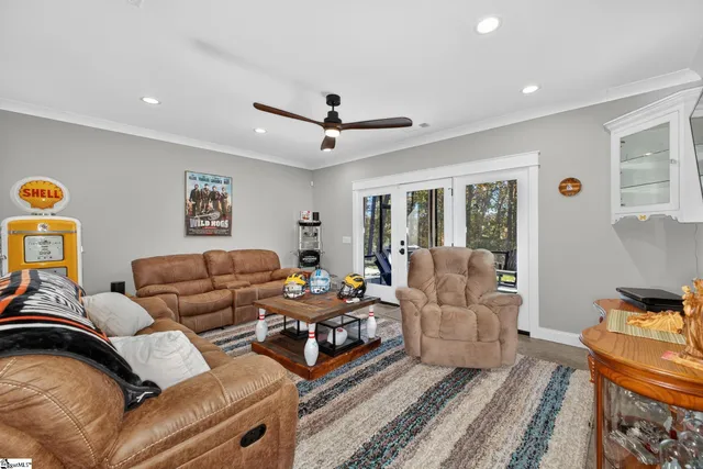 $990,000 | 709 Keowee Bay Circle, Salem, SC 29676