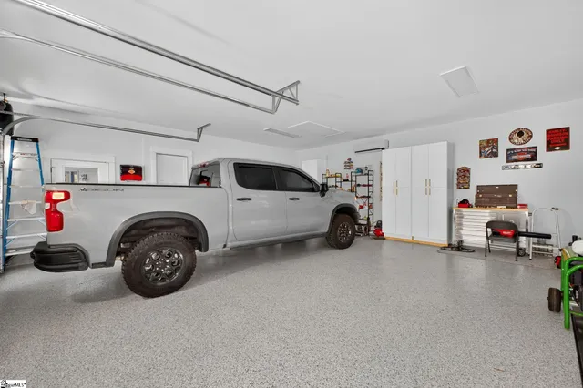 $990,000 | 709 Keowee Bay Circle, Salem, SC 29676