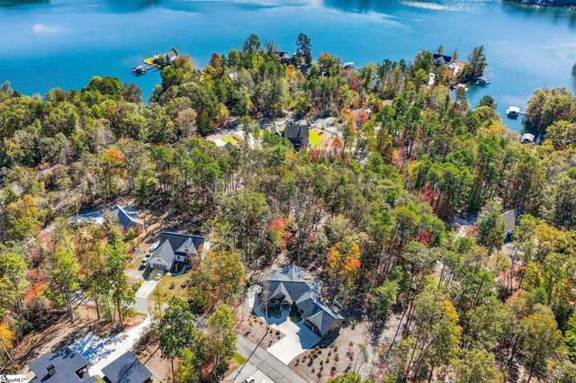 $990,000 | 709 Keowee Bay Circle, Salem, SC 29676