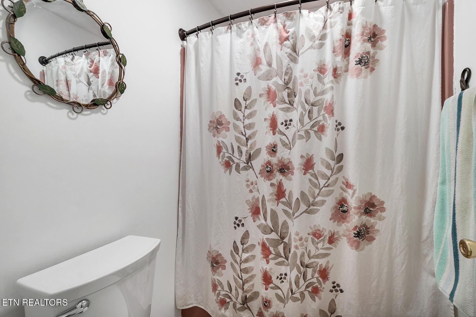 449 Foss Road Maryville, TN 37801 - Photo 29 of 49 a bathroom with a toilet and a sink