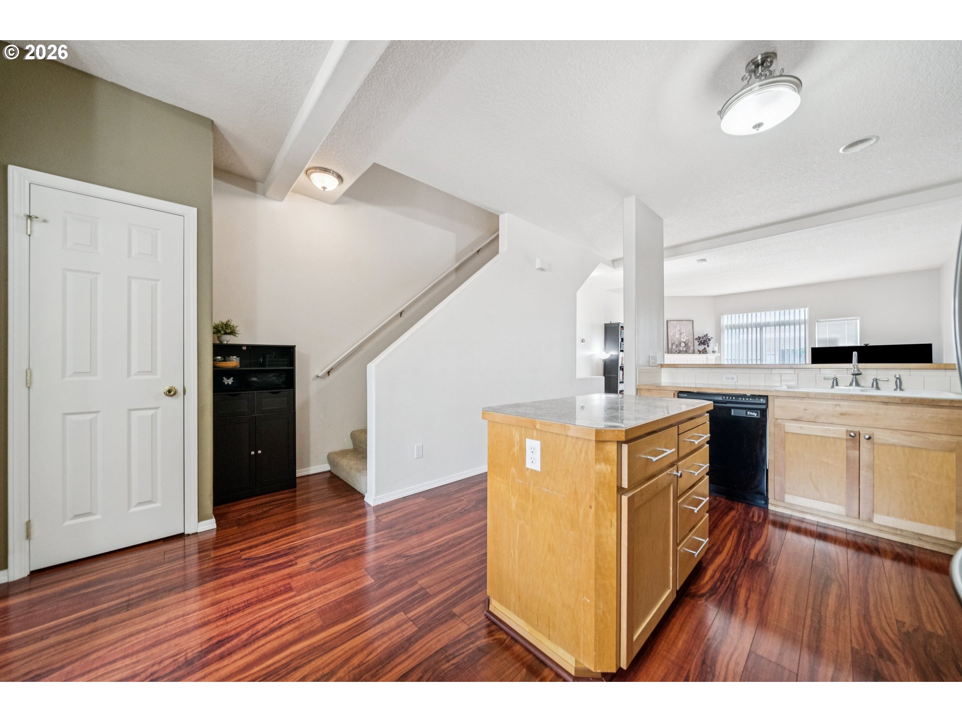 17364 Southwest Novato Lane Beaverton, OR 97078 - Photo 11 of 29 Kitchen