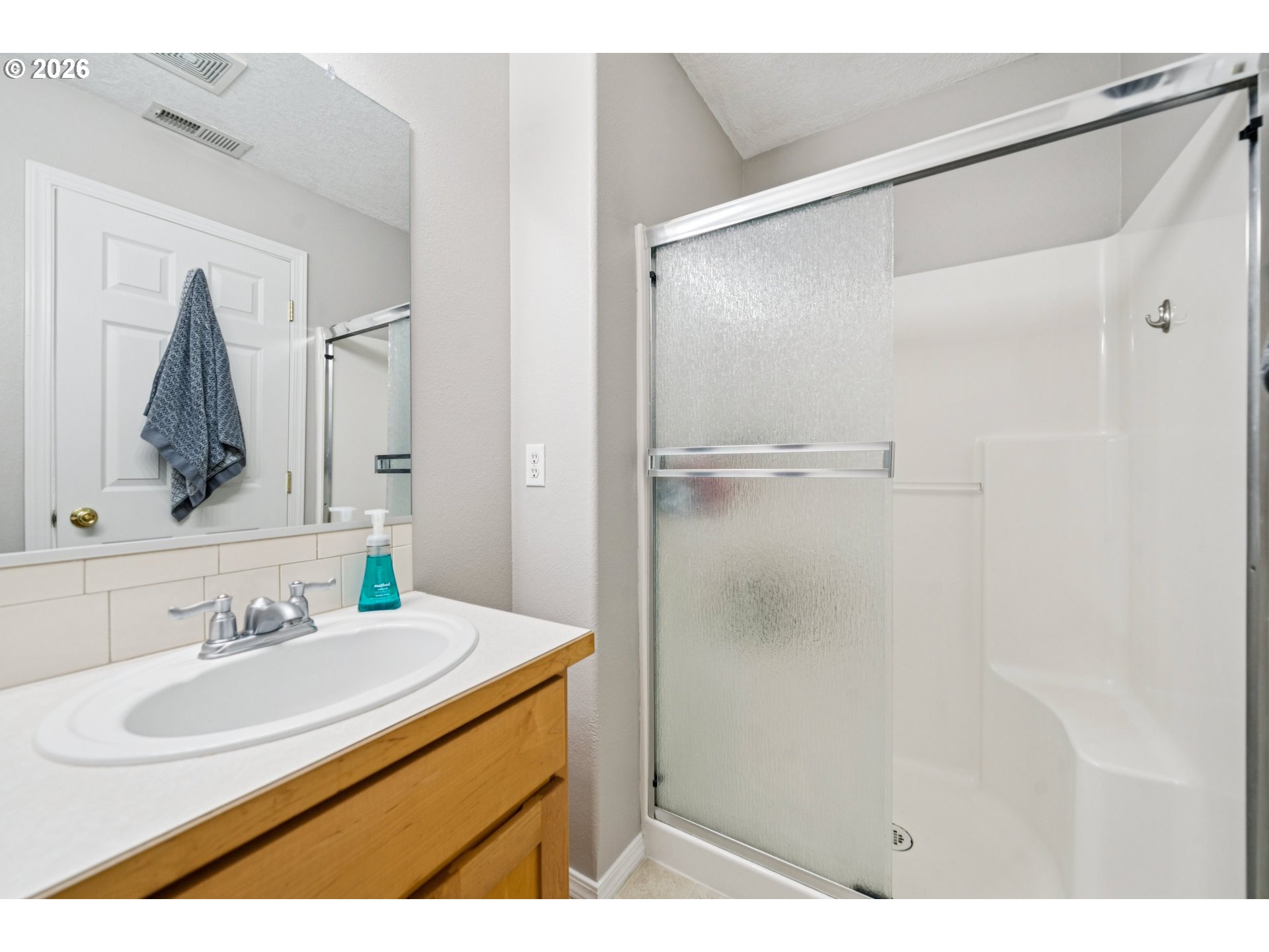 17364 Southwest Novato Lane Beaverton, OR 97078 - Photo 21 of 29 Attached Bathroom #2