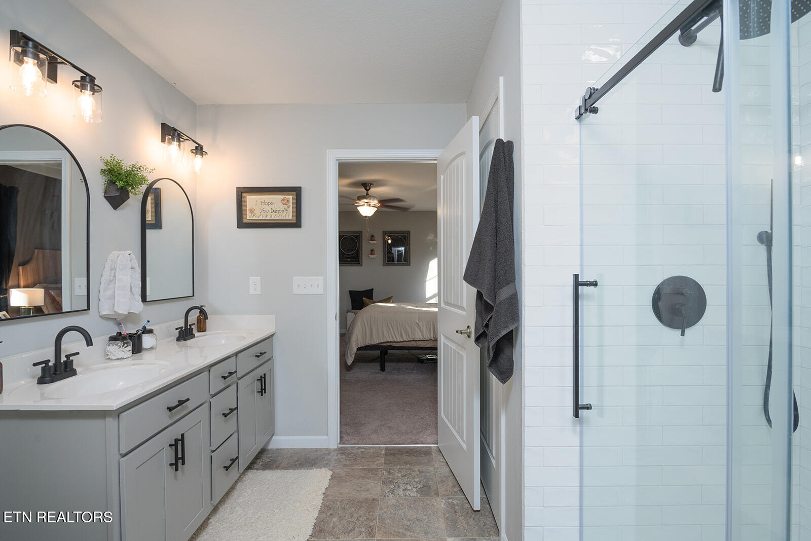 7474 Ladd Road Powell, TN 37849 - Photo 18 of 29 Primary Bathroom