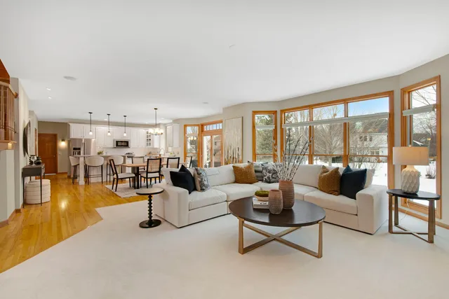 $739,000 | 733 Wind Energy Pass, Batavia, IL 60510