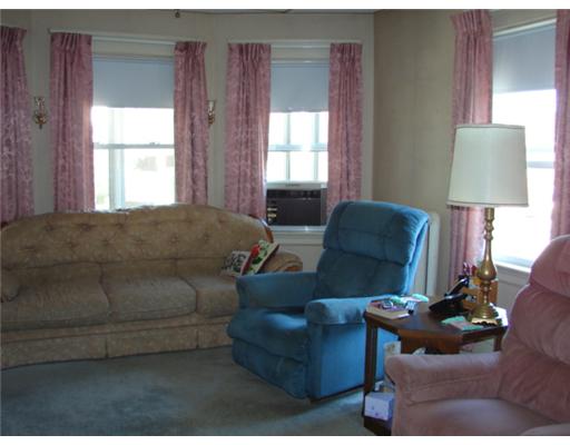 88 Rounds Avenue Providence, RI 02907 - Photo 4 of 12 Living Room.