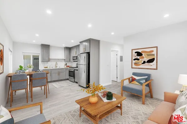 $2,500 | 40 Rose Avenue, Unit 3, Venice, CA 90291