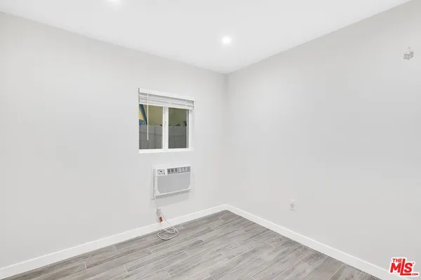 $2,500 | 40 Rose Avenue, Unit 3, Venice, CA 90291