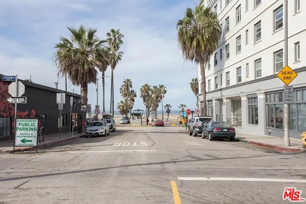 $2,500 | 40 Rose Avenue, Unit 3, Venice, CA 90291
