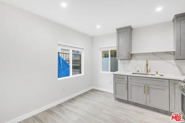 $2,500 | 40 Rose Avenue, Unit 3, Venice, CA 90291