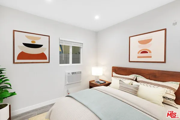 $2,500 | 40 Rose Avenue, Unit 3, Venice, CA 90291