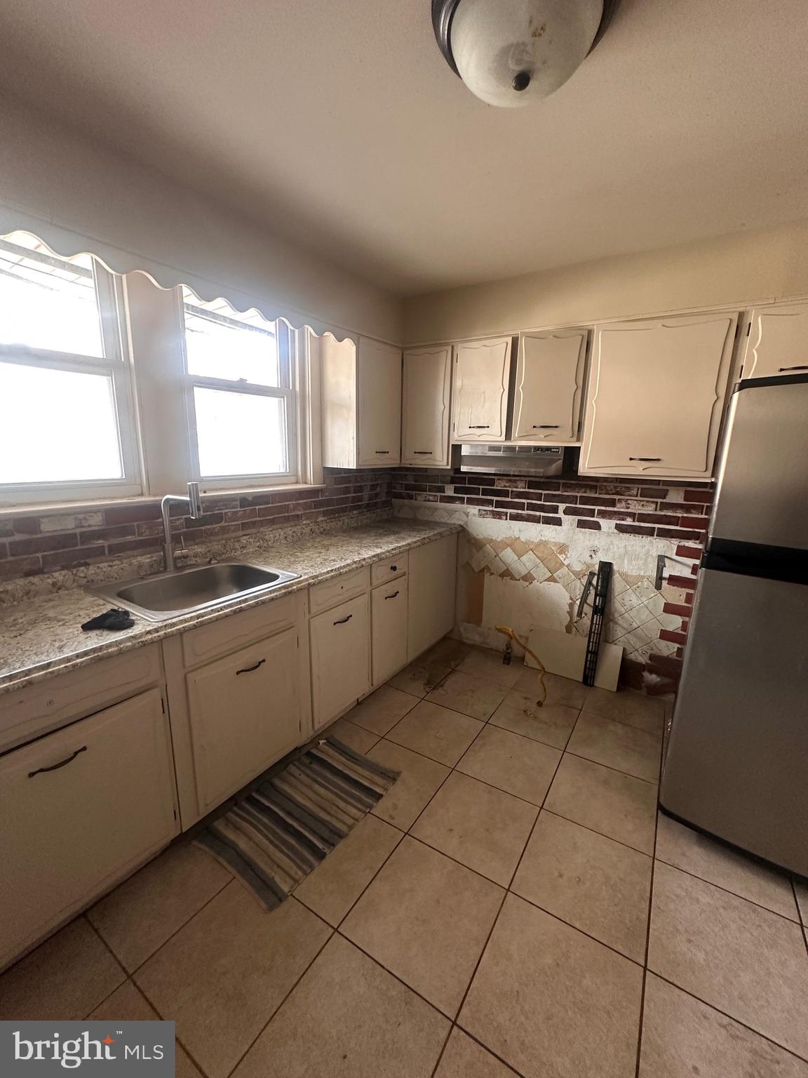 953 Anchor Street Philadelphia, PA 19124 - Photo 10 of 21