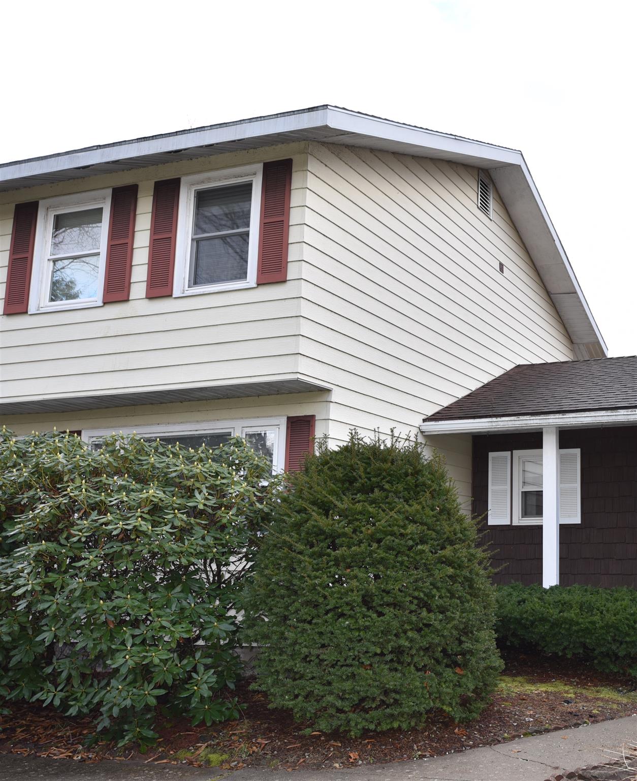 655 Porters Point Road, Unit B Colchester, VT 05446 - Photo 1 of 12 Gallery Image 1