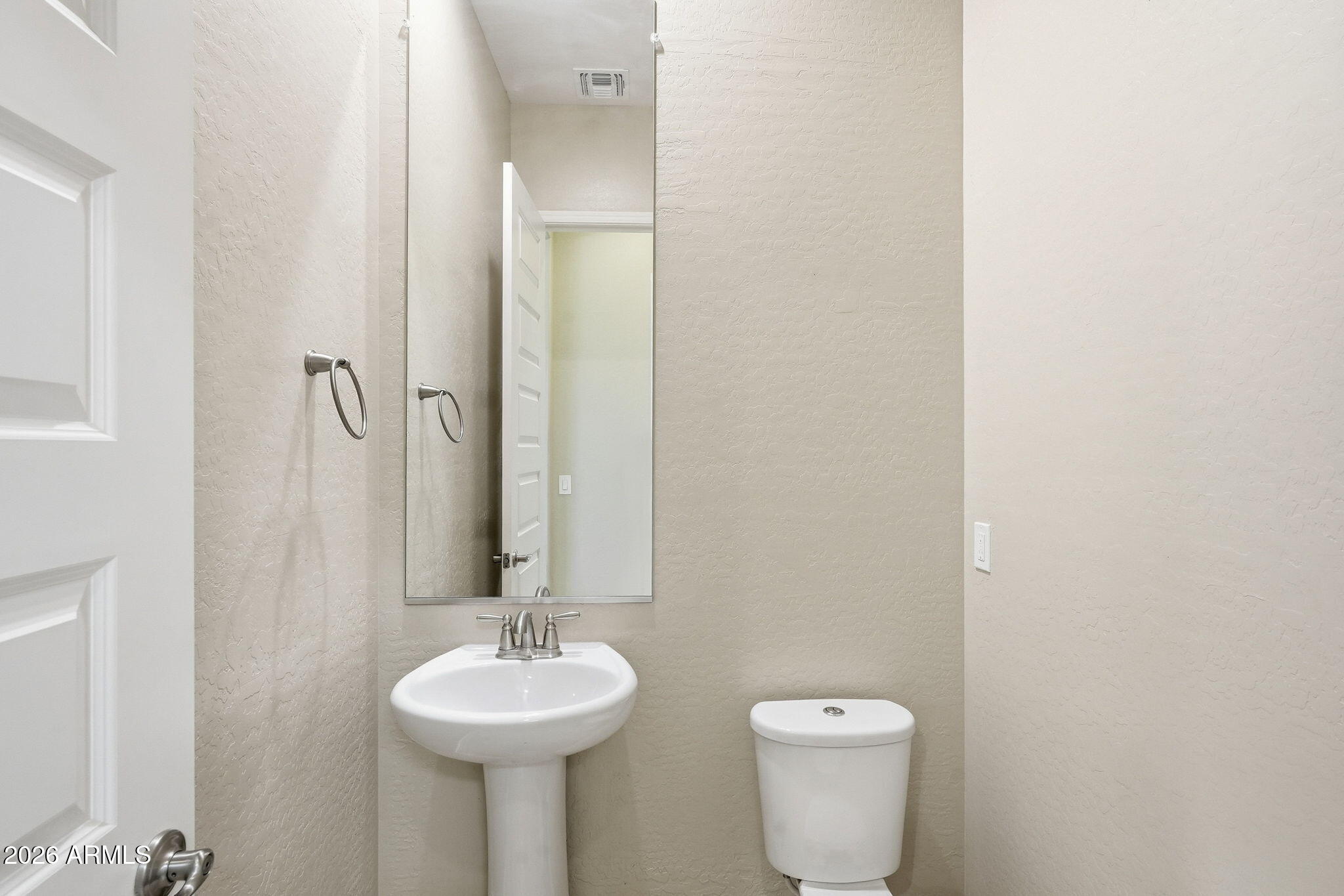 3930 East Chestnut Lane Gilbert, AZ 85298 - Photo 33 of 44