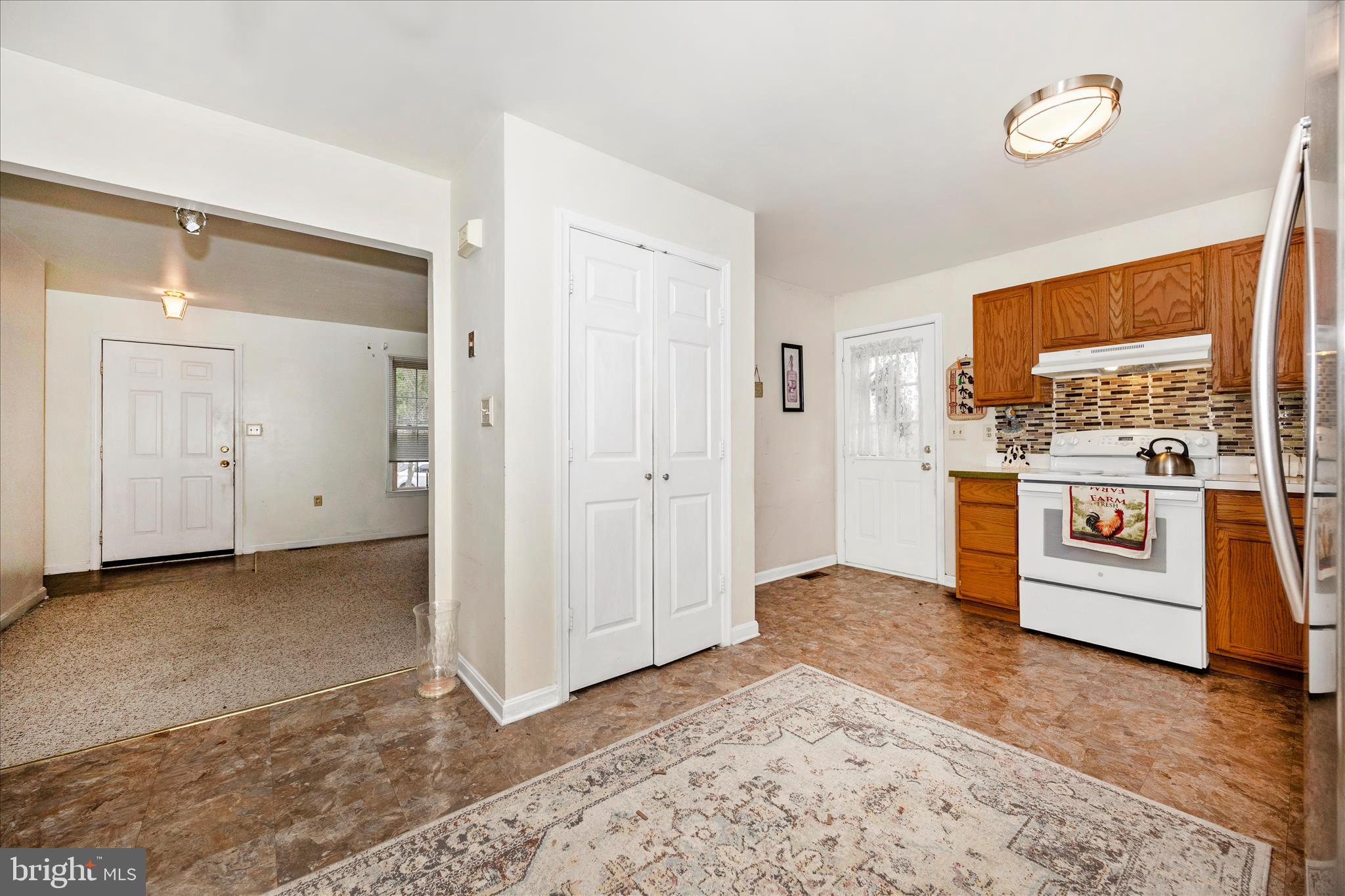 9549 Fingerboard Road Ijamsville, MD 21754 - Photo 17 of 50 Kitchen