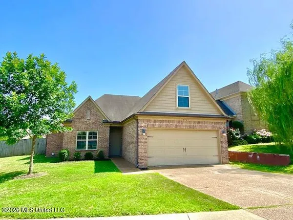 $315,000 | 10921 Paul Coleman Drive, Olive Branch, MS 38654