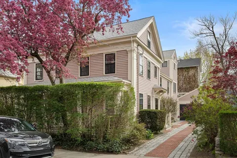 $1,460,000 | 636 Green Cambridge Ma, Unit 636, Cambridge, MA 02139