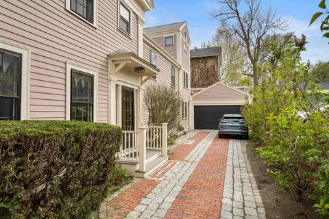 $1,460,000 | 636 Green Street, Unit 636, Cambridge, MA 02139