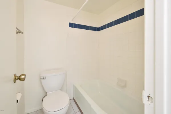 $1,295 | 8574 East Indian School Road, Unit C, Scottsdale, AZ 85251