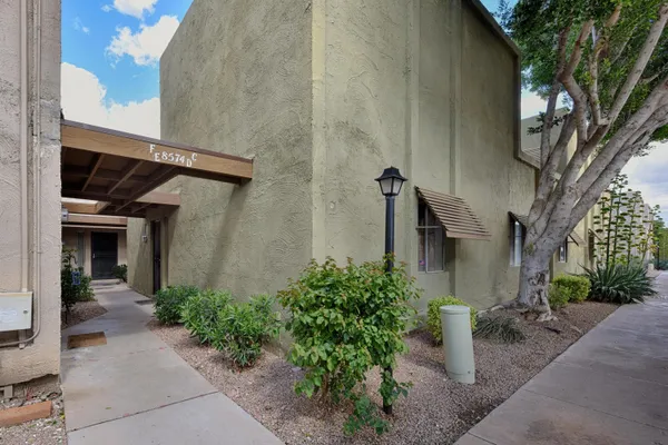 $1,295 | 8574 East Indian School Road, Unit C, Scottsdale, AZ 85251