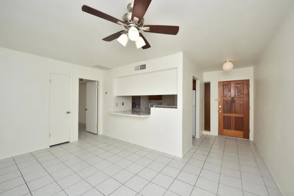 $1,295 | 8574 East Indian School Road, Unit C, Scottsdale, AZ 85251