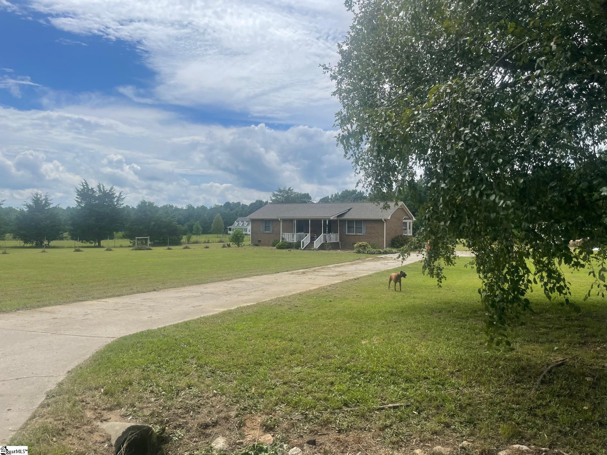 224 Bill Kay Road Belton, SC 29627 - Photo 2 of 32