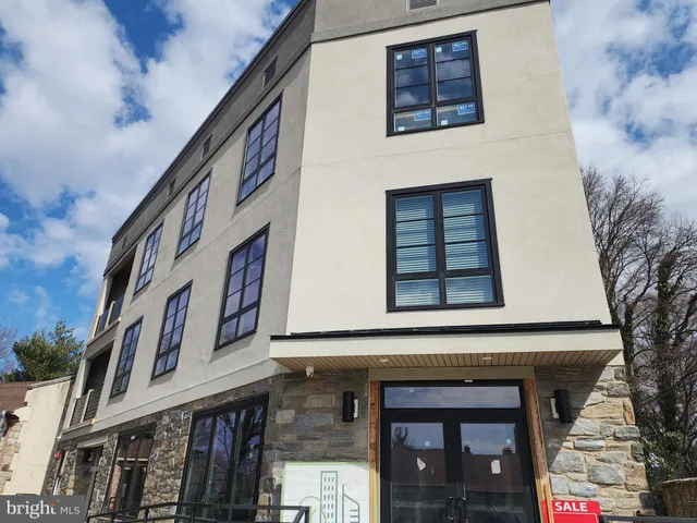 $3,995 | 8610 Evergreen Place, Unit 201, Philadelphia, PA 19118