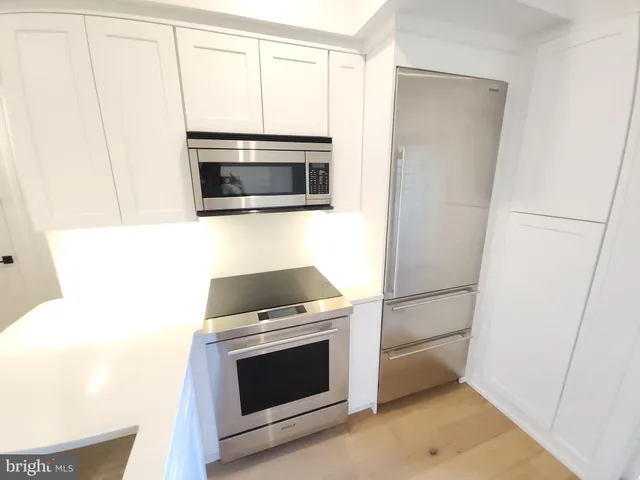 $3,995 | 8610 Evergreen Place, Unit 201, Philadelphia, PA 19118