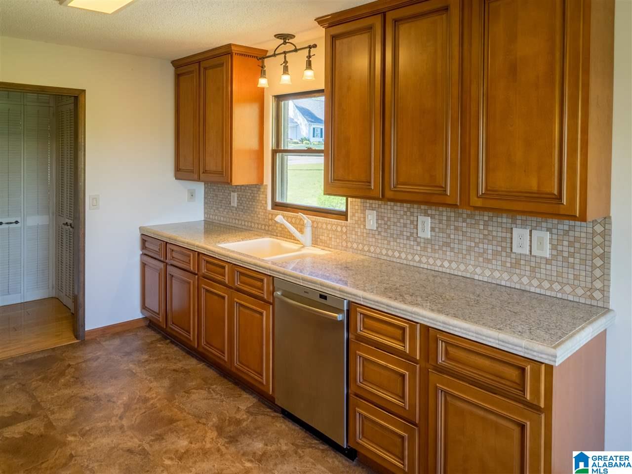 5611 Havenhill Road Birmingham, AL 35210 - Photo 15 of 48