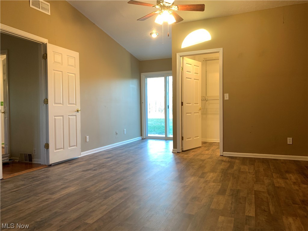 1509 McTaggart Road Stow, OH 44224 - Photo 17 of 30 Extra large Primary bedroom and walk in closet