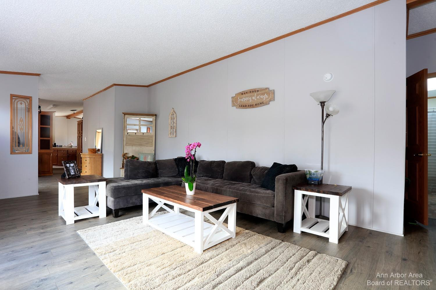 4986 Holloway Road Adrian, MI 49221 - Photo 4 of 19 Photo 4