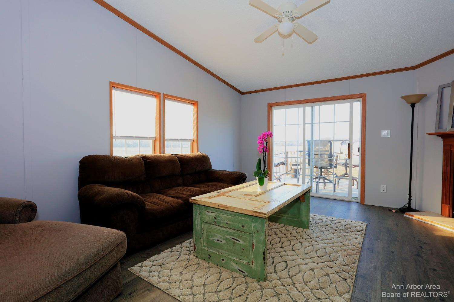4986 Holloway Road Adrian, MI 49221 - Photo 8 of 19 Family Room