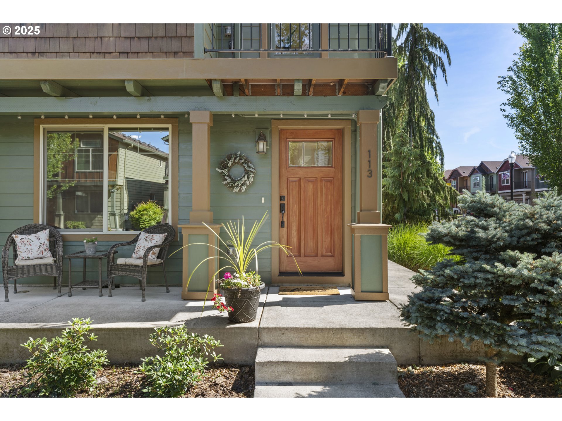 113 Northwest 76th Street Vancouver, WA 98665 - Photo 5 of 33 a view of a entryway front of house