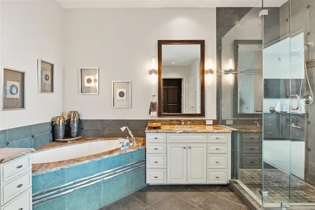 a view of walk in closet