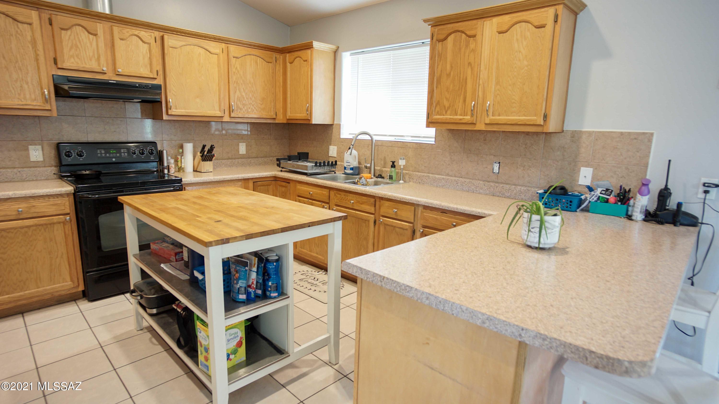508 Calle Toruno Rio Rico, AZ 85648 - Photo 2 of 17