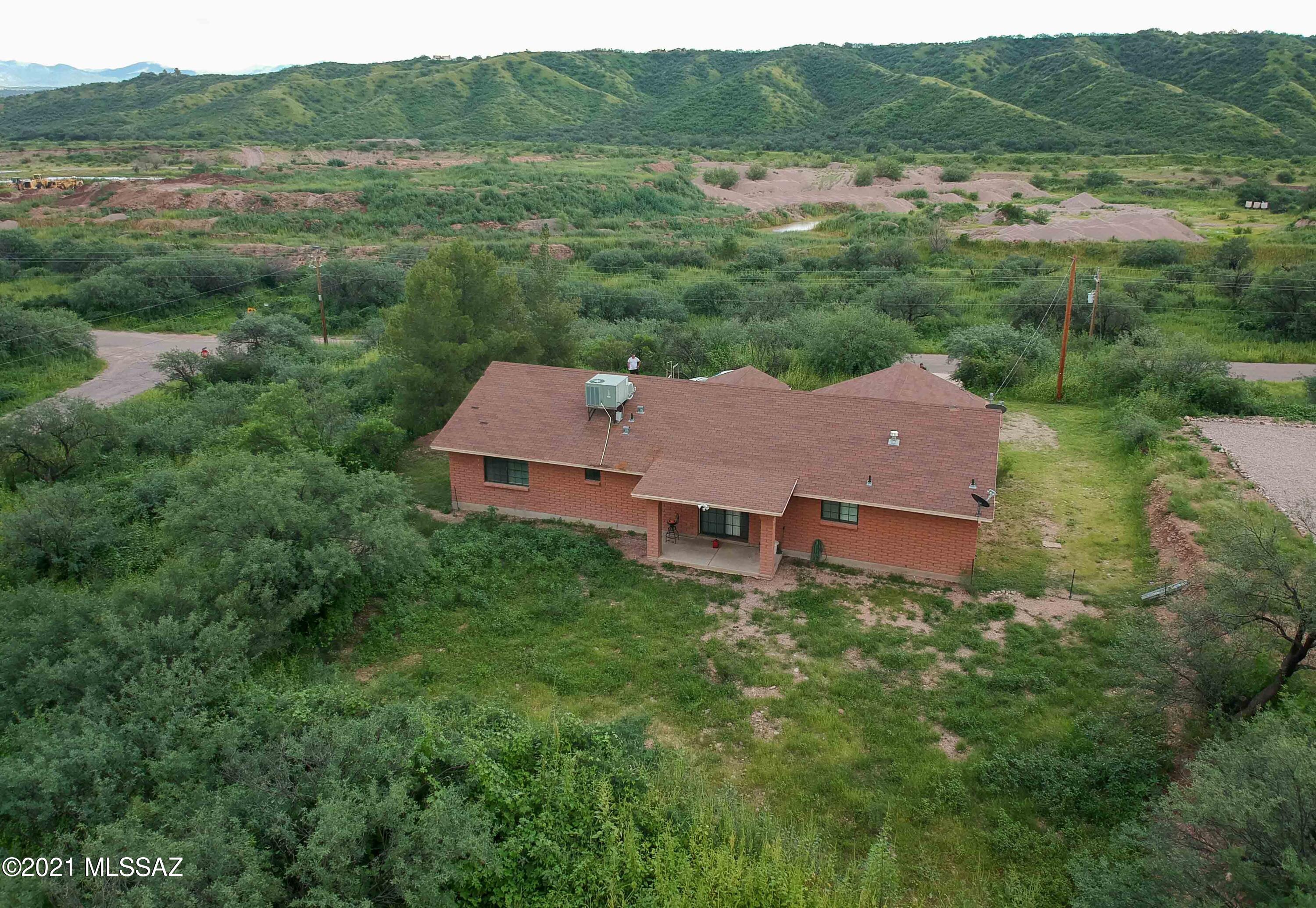 508 Calle Toruno Rio Rico, AZ 85648 - Photo 3 of 17