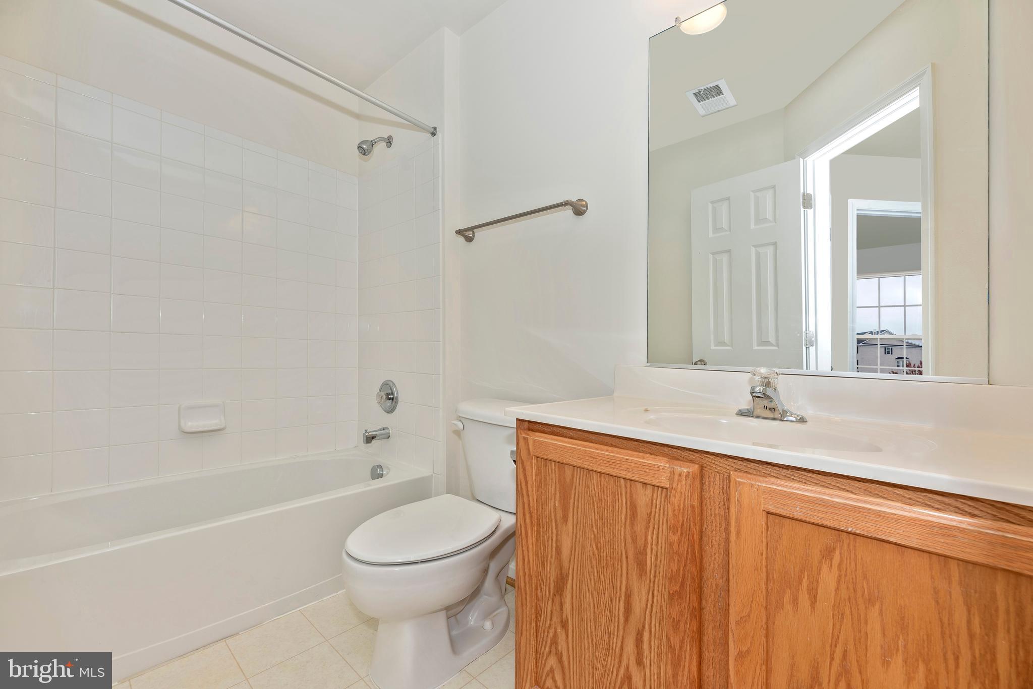 12930 Yellow Jacket Road Hagerstown, MD 21740 - Photo 28 of 46 2nd full bath on upper level