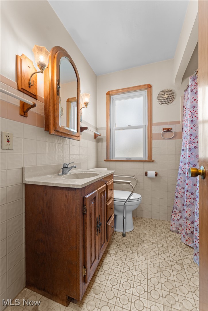 5860 Pearl Road Cleveland, OH 44130 - Photo 20 of 47