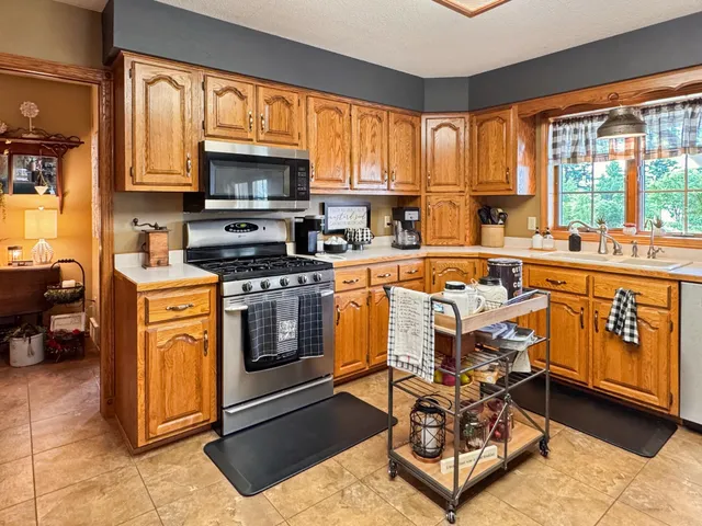 $610,000 | 1186 County Road 118, Lake Benton, MN 56149