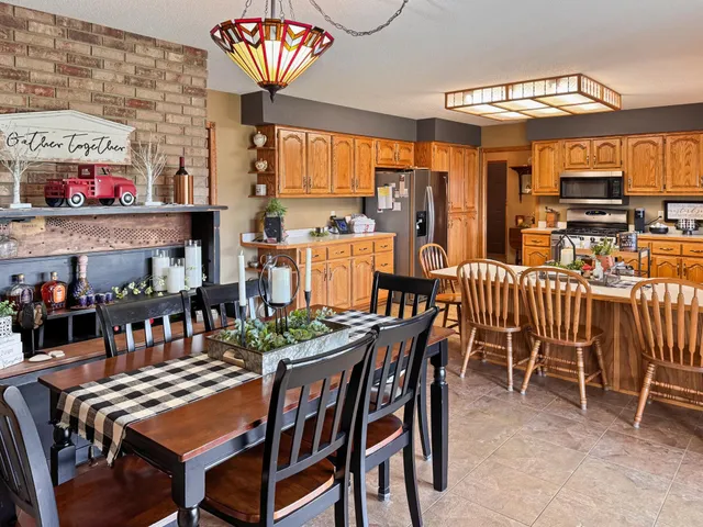 $610,000 | 1186 County Road 118, Lake Benton, MN 56149