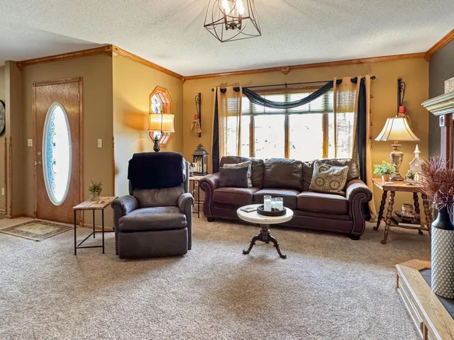 $610,000 | 1186 County Road 118, Lake Benton, MN 56149