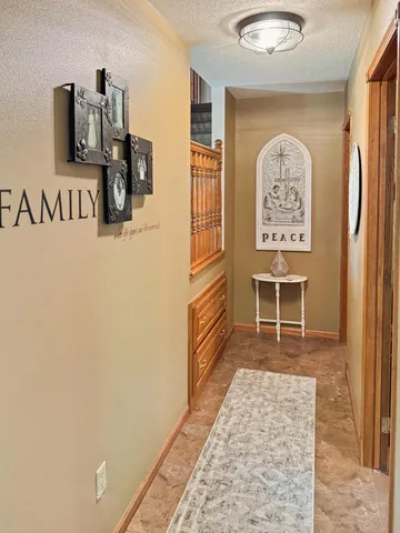 $610,000 | 1186 County Road 118, Lake Benton, MN 56149