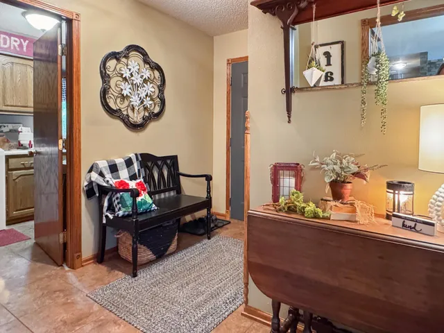 $610,000 | 1186 County Road 118, Lake Benton, MN 56149