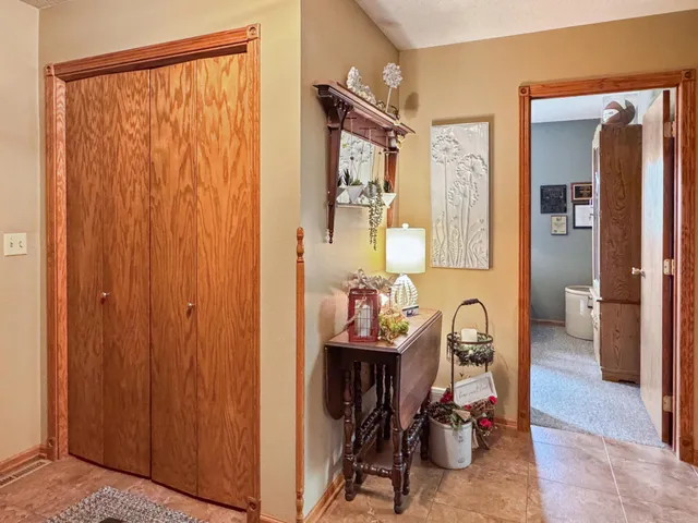 $610,000 | 1186 County Road 118, Lake Benton, MN 56149