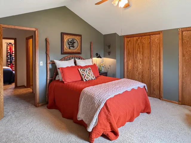 $610,000 | 1186 County Road 118, Lake Benton, MN 56149