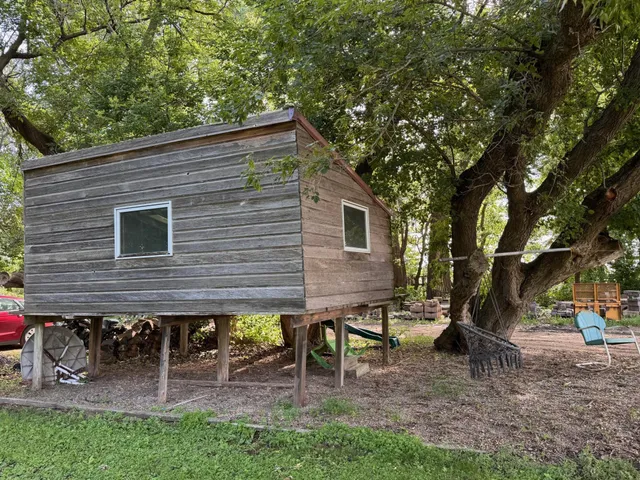 $610,000 | 1186 County Road 118, Lake Benton, MN 56149