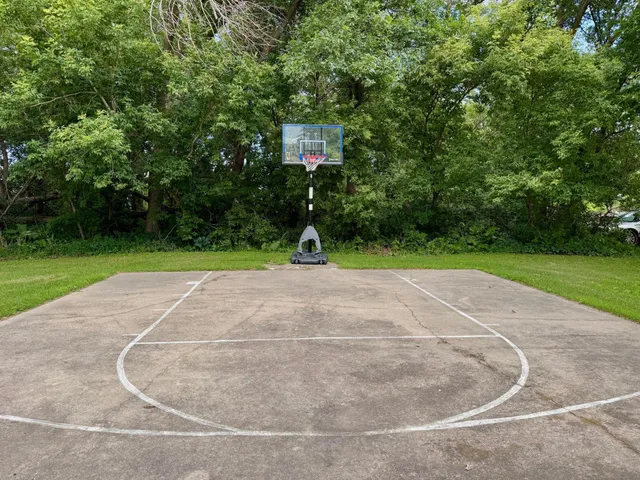 $610,000 | 1186 County Road 118, Lake Benton, MN 56149