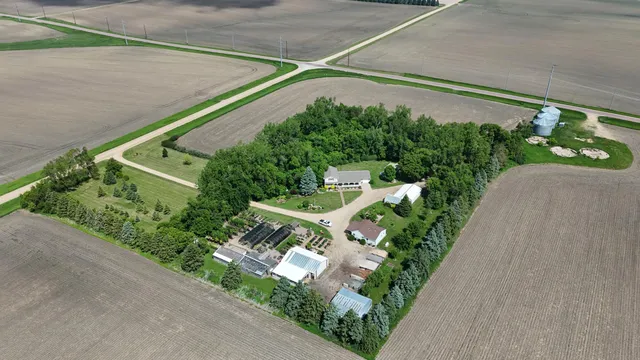 $610,000 | 1186 County Road 118, Lake Benton, MN 56149