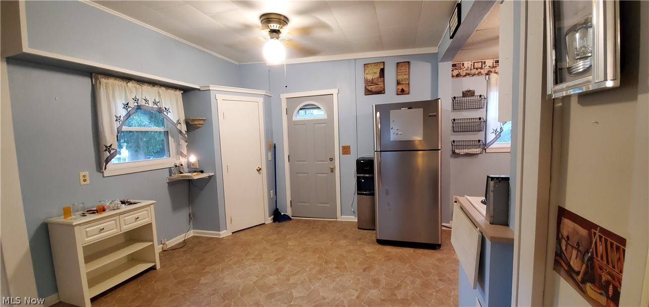 2051 Vesper Road Southwest Carrollton, OH 44615 - Photo 3 of 23 Gallery Image 3